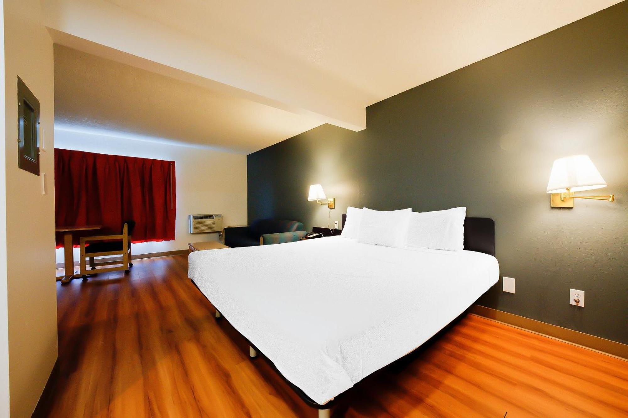 Oyo Hotel Hermiston Or, Downtown Extérieur photo
