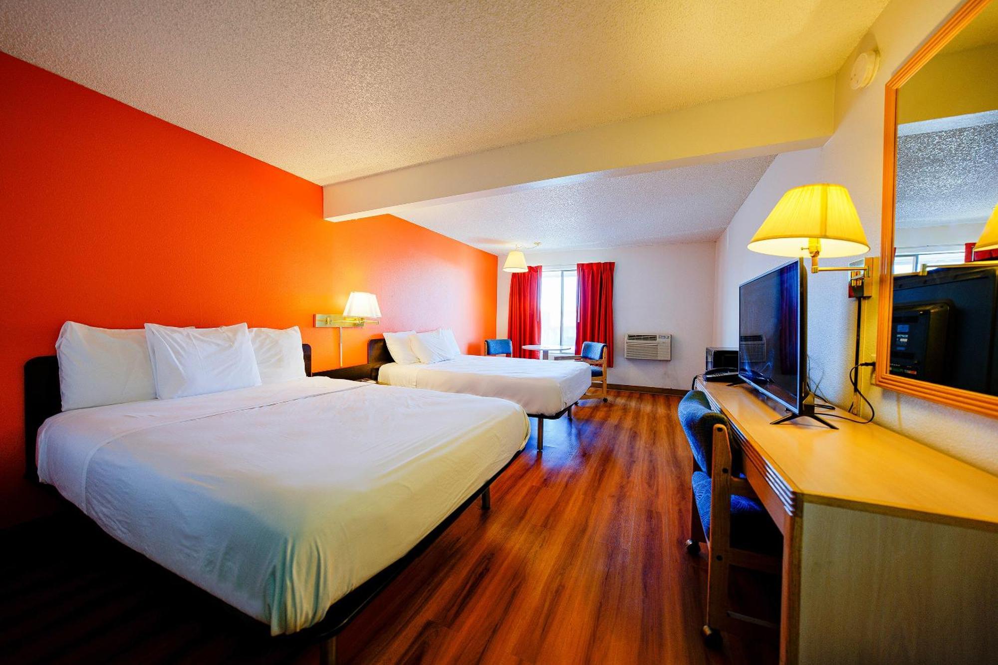 Oyo Hotel Hermiston Or, Downtown Extérieur photo