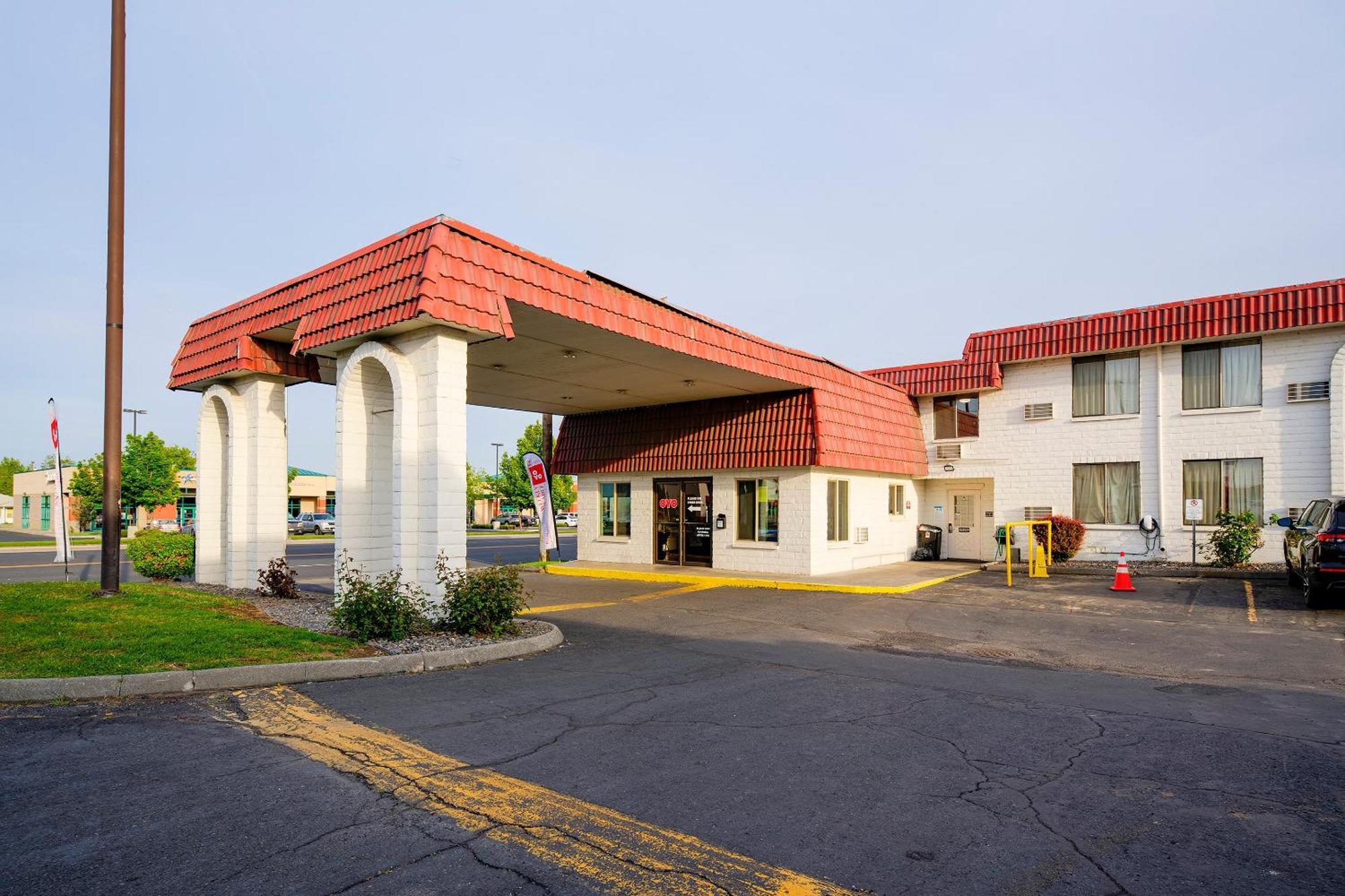 Oyo Hotel Hermiston Or, Downtown Extérieur photo