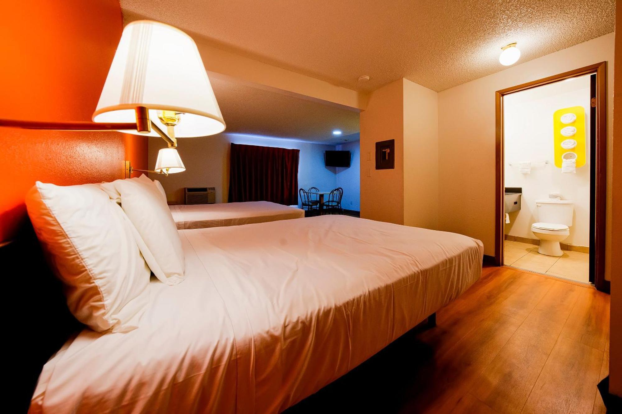 Oyo Hotel Hermiston Or, Downtown Extérieur photo